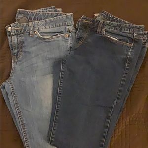 2 Pairs Jeans.